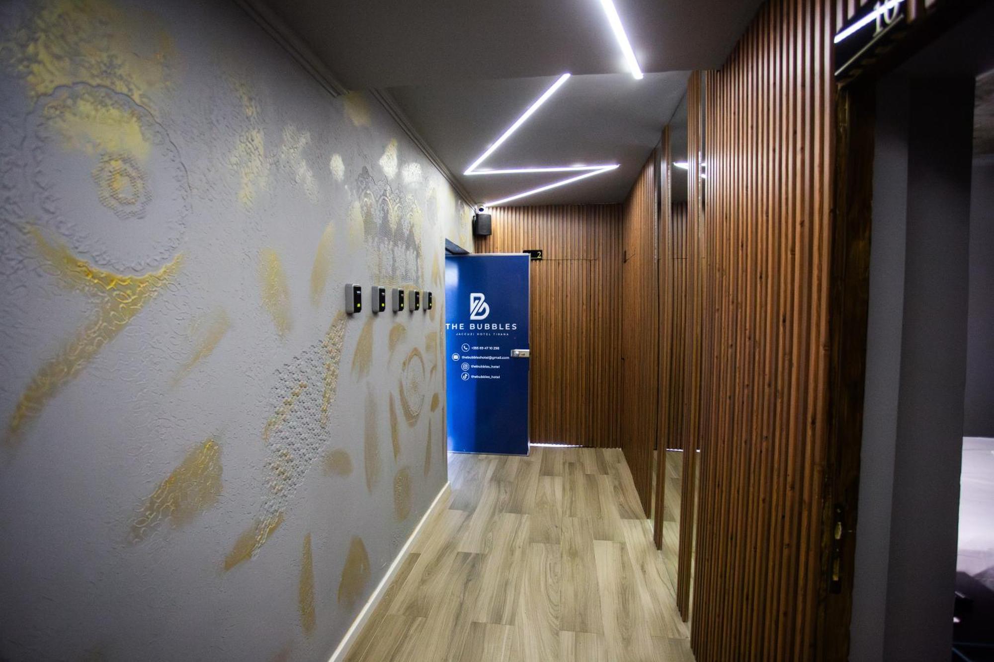 The Bubbles - Jacuzzi Hotel Tirana Exterior foto